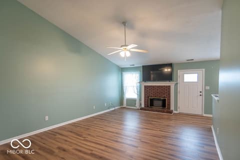 Living room at 1005 Honeysuckle Court, Mooresville, IN