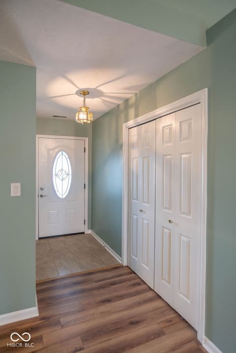 Foyer at 1005 Honeysuckle Court, Mooresville, IN