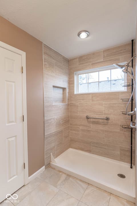 Primary bathroom at 1005 Honeysuckle Court, Mooresville, IN