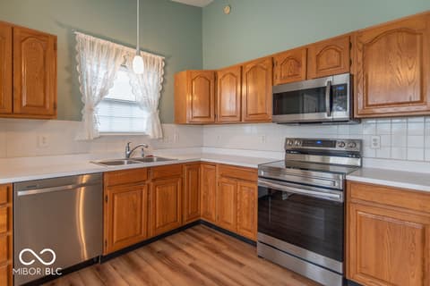 Kitchen at 1005 Honeysuckle Court, Mooresville, IN