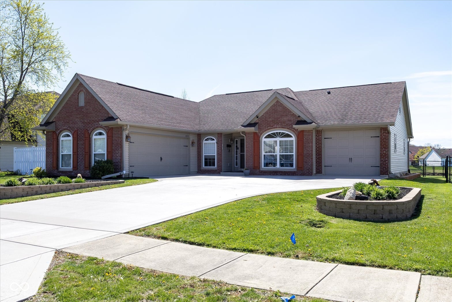 Front exterior at 8535 Robin Run Way, Avon, IN