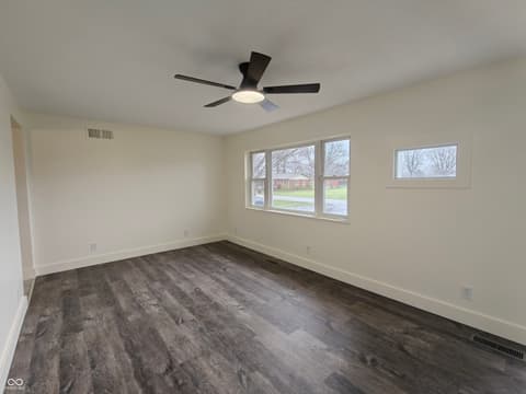 Photo of 2183 S Fairview Drive, Shelbyville, IN