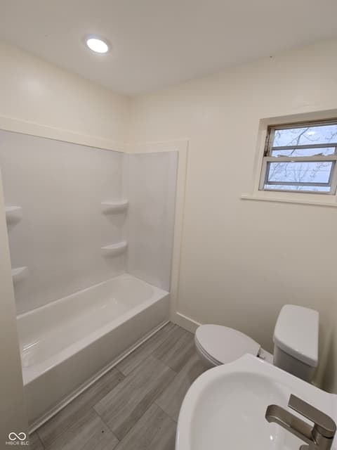 Photo of 2183 S Fairview Drive, Shelbyville, IN