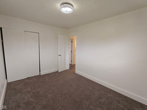 Photo of 2183 S Fairview Drive, Shelbyville, IN