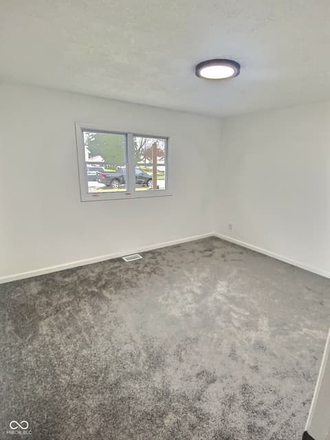 Photo of 806 S Poplar Street, Seymour, IN