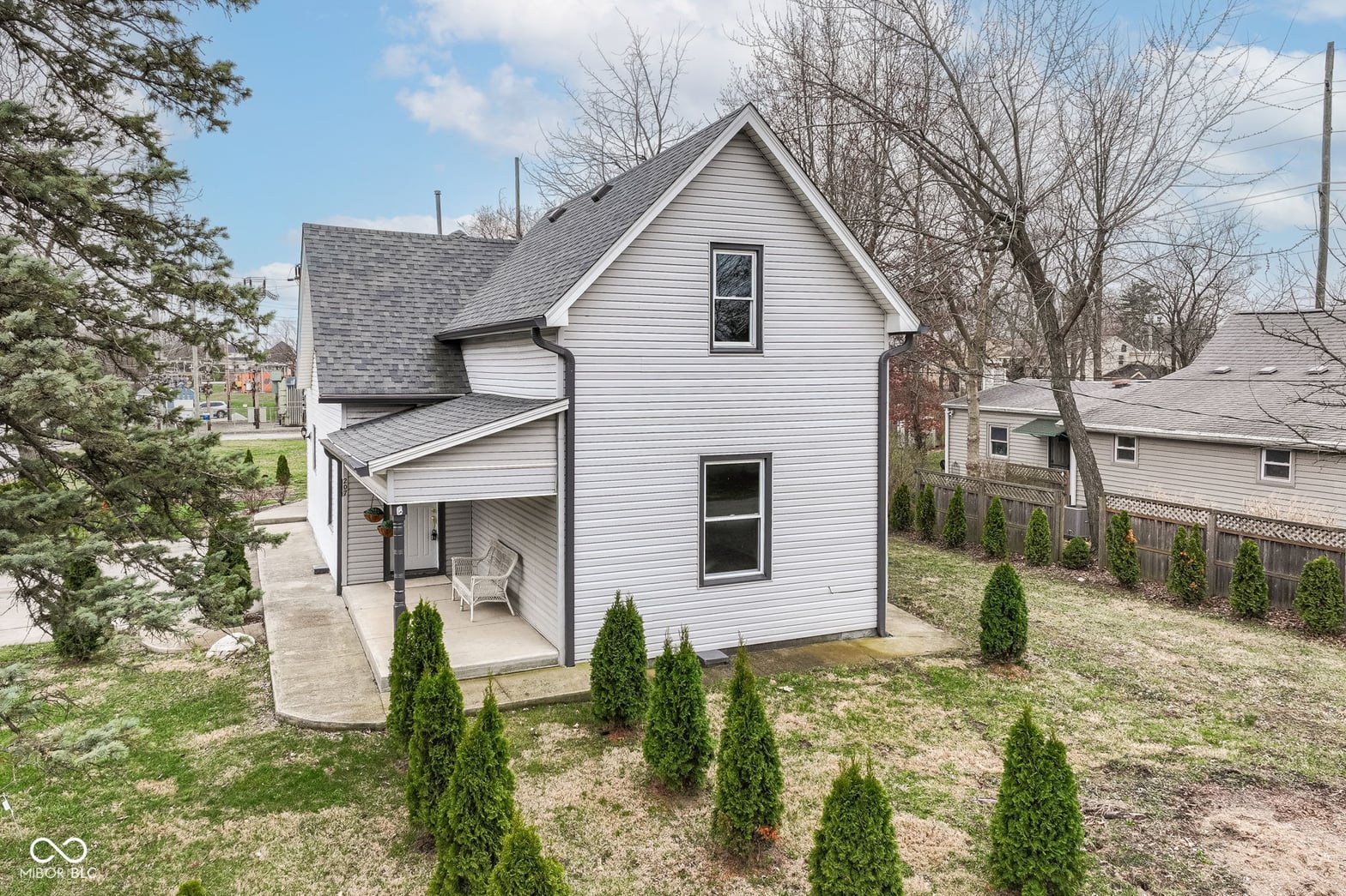 Photo of 207 Linville Avenue, Whitestown, IN