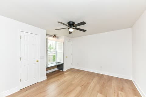 Photo of 207 Linville Avenue, Whitestown, IN