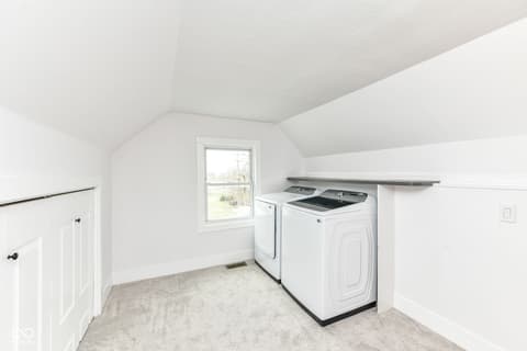 Photo of 207 Linville Avenue, Whitestown, IN