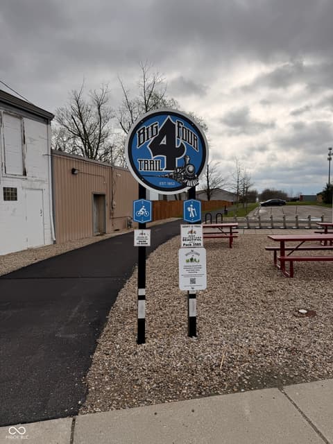 Photo of 207 Linville Avenue, Whitestown, IN