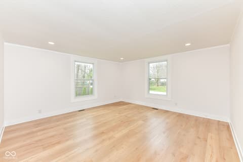 Photo of 207 Linville Avenue, Whitestown, IN