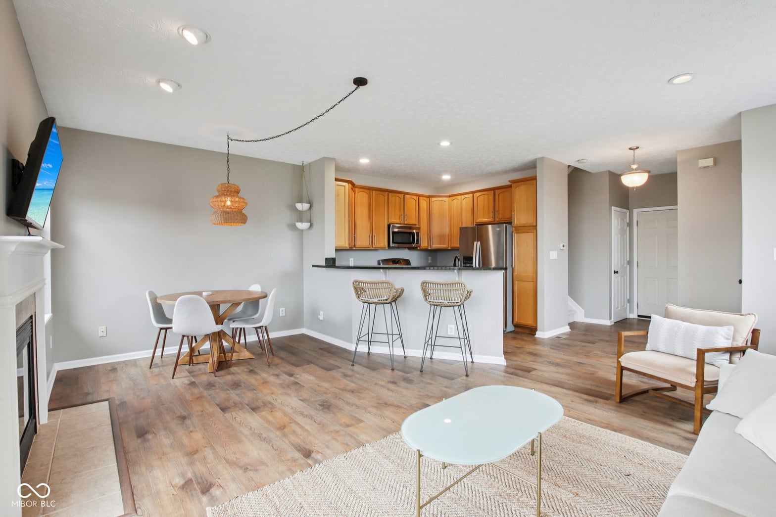 Bright open concept with modern finishes and quality appliances.