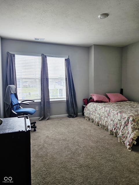 Bedroom at 1932 Downey Lane, Greenfield, IN