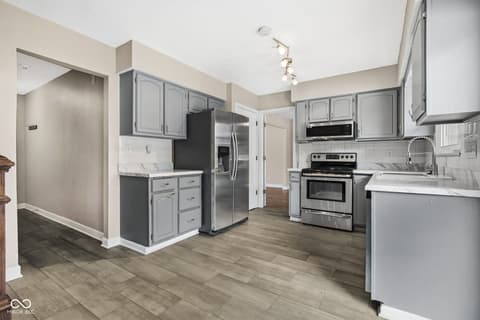 Kitchen at 11709 Cameron Drive, Fishers, IN