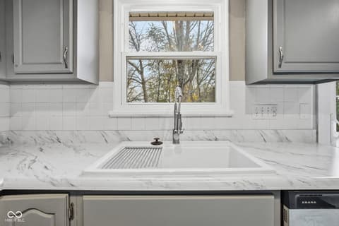 Kitchen at 11709 Cameron Drive, Fishers, IN