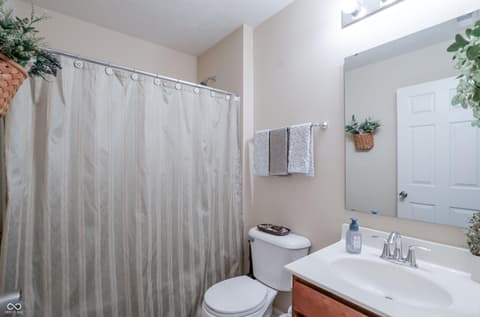 Photo of 16798 Loch Circle, Noblesville, IN