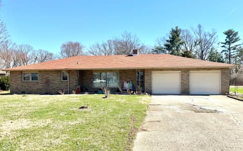 Photo of 616 Vermillion Court, Anderson, IN