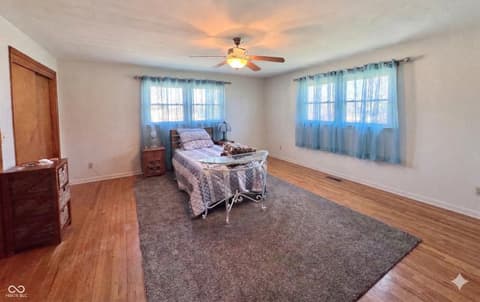 Photo of 616 Vermillion Court, Anderson, IN