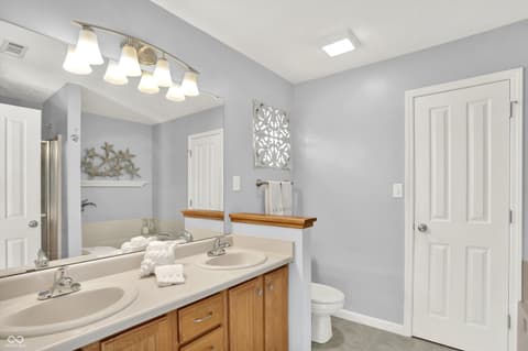 Photo of 6113 White Birch Drive, Fishers, IN