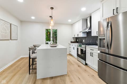 Photo of 10924 Thunderbird Drive, Carmel, IN