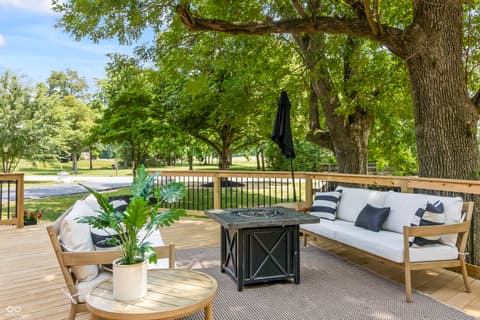 Photo of 10924 Thunderbird Drive, Carmel, IN
