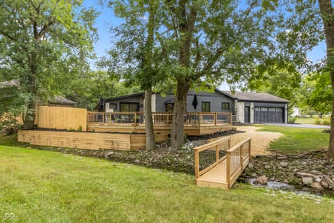 Photo of 10924 Thunderbird Drive, Carmel, IN