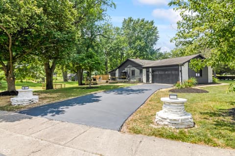 Photo of 10924 Thunderbird Drive, Carmel, IN