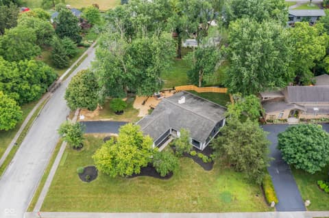 Photo of 10924 Thunderbird Drive, Carmel, IN