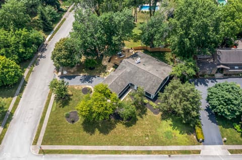 Photo of 10924 Thunderbird Drive, Carmel, IN