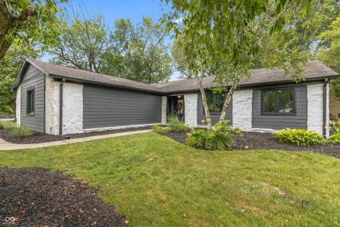 Photo of 10924 Thunderbird Drive, Carmel, IN