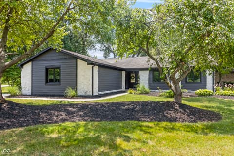 Photo of 10924 Thunderbird Drive, Carmel, IN