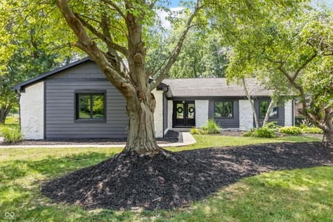 Photo of 10924 Thunderbird Drive, Carmel, IN