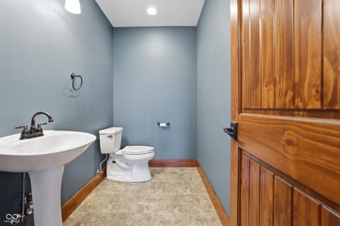 Photo of 4568 State Road 135 S, Nashville, IN