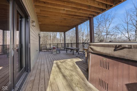 Photo of 4568 State Road 135 S, Nashville, IN
