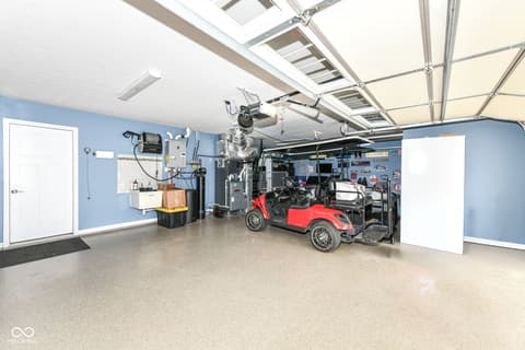 Garage at 798 Millerwood Drive, Lebanon, IN