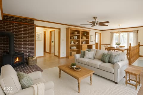 Photo of 2275 Twinlake Drive, Morgantown, IN