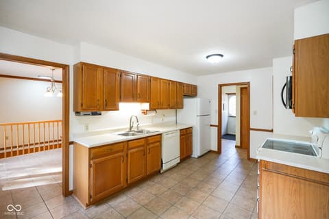 Photo of 2275 Twinlake Drive, Morgantown, IN