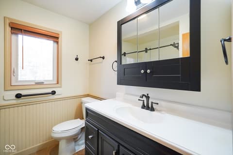 Photo of 2275 Twinlake Drive, Morgantown, IN