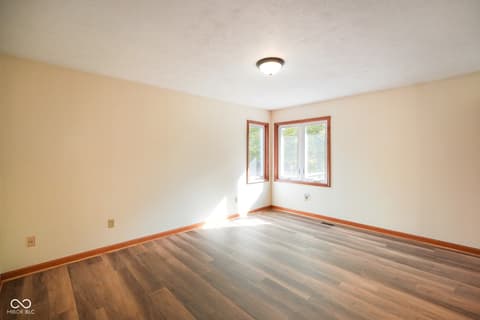 Photo of 2275 Twinlake Drive, Morgantown, IN
