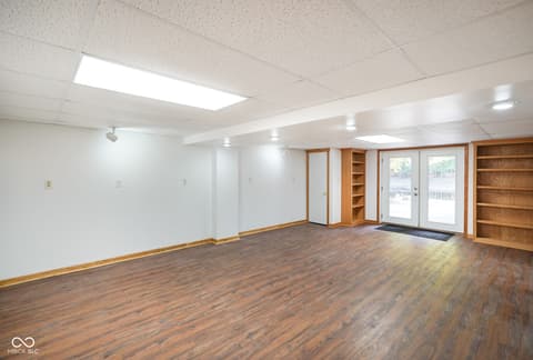 Photo of 2275 Twinlake Drive, Morgantown, IN