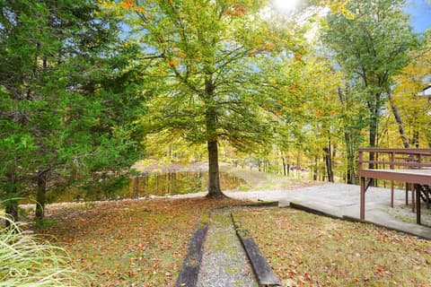 Photo of 2275 Twinlake Drive, Morgantown, IN