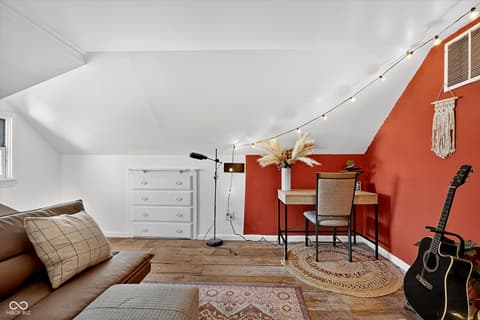 Sitting Room — 416 W 5th Street W, Greenfield, IN
