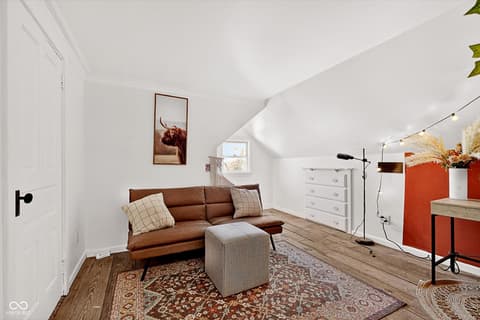 Sitting Room — 416 W 5th Street W, Greenfield, IN