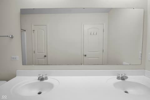 Photo of 2542 Middle View Drive, Columbus, IN