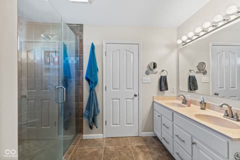 Photo of 628 Prince Drive, Greenwood, IN