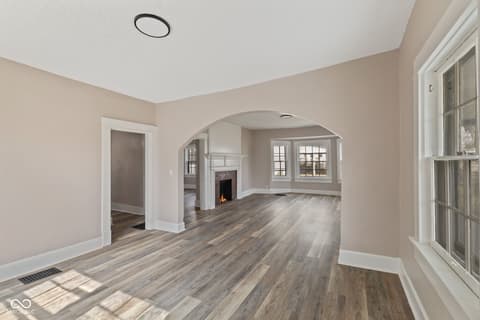Photo of 320 Lockerbie Street, Mooresville, IN