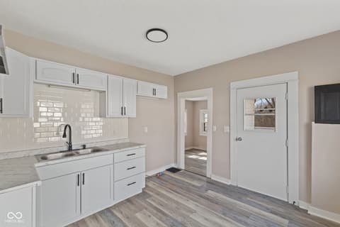 Photo of 320 Lockerbie Street, Mooresville, IN