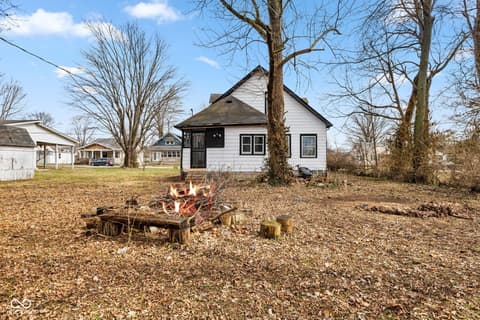 Photo of 320 Lockerbie Street, Mooresville, IN