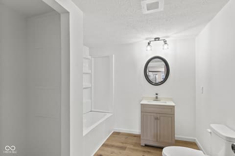Photo of 285 S Oak Street, Austin, IN