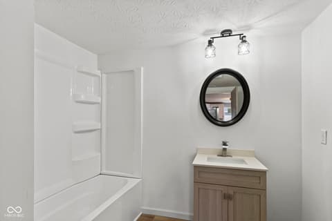 Photo of 285 S Oak Street, Austin, IN