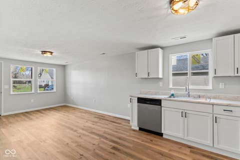 Photo of 285 S Oak Street, Austin, IN